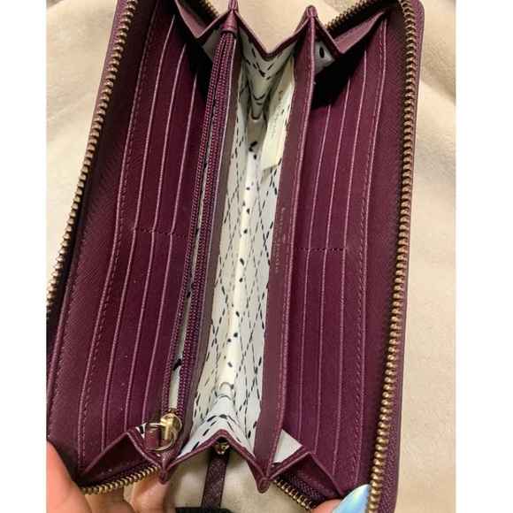 Kate Spade Wallet - Picture 7 of 8